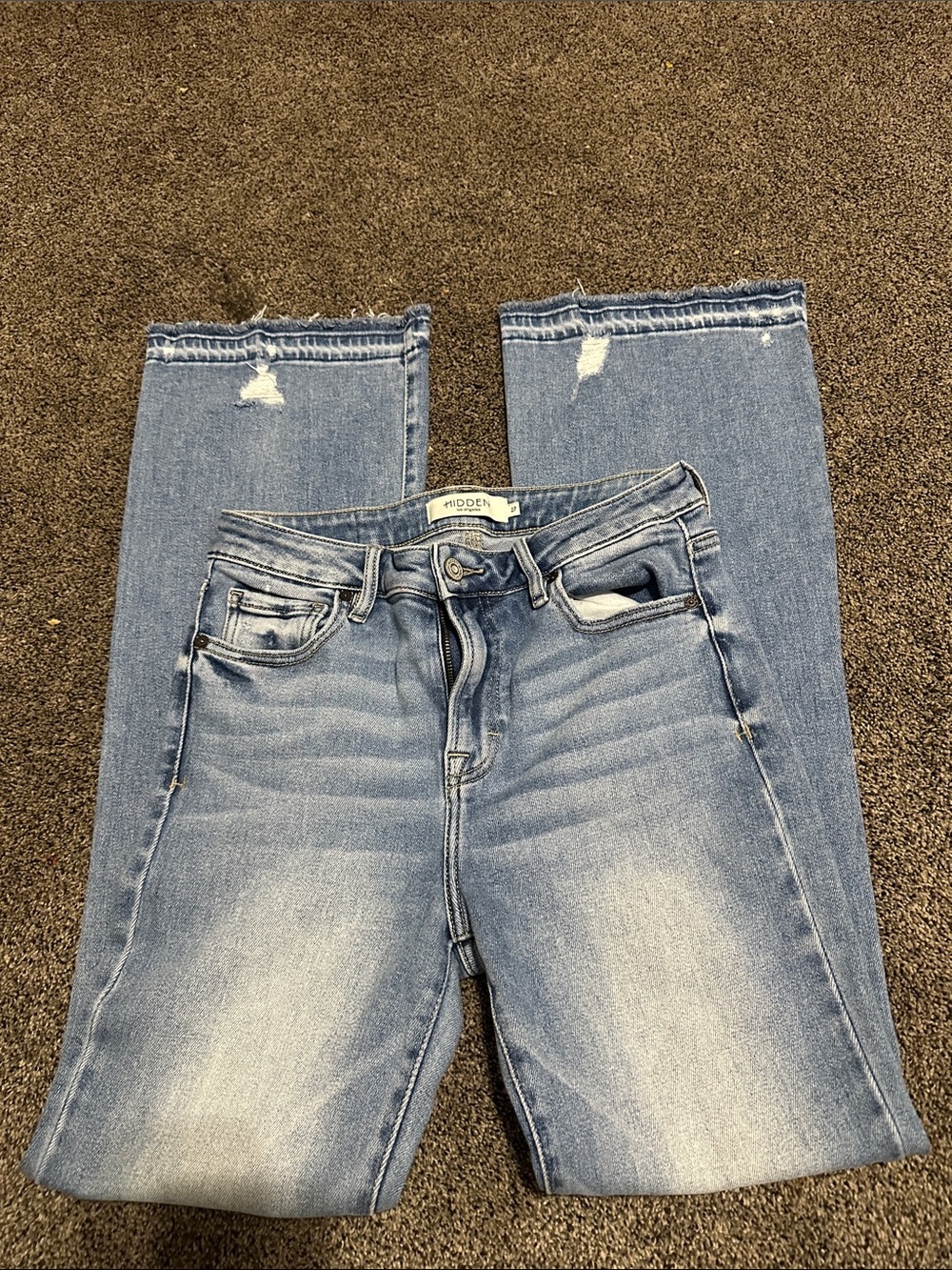 Hidden Jeans Women's Straight Leg in Light Blue Wash